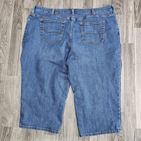 Lee Denim Capris Womens 22W Blue Relaxed Fit Mid Rise Stretch Jeans Plus Size - Picture 2 of 10